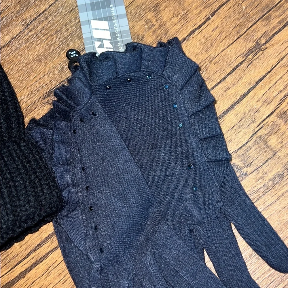 Black‎ Knit Beanie and Gloves Set